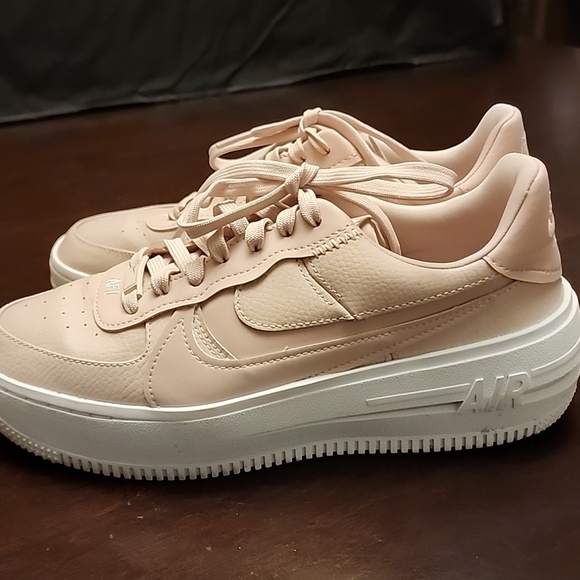 Nike Women’s Air Force 1 Platform size 8 Pink - Picture 6 of 9